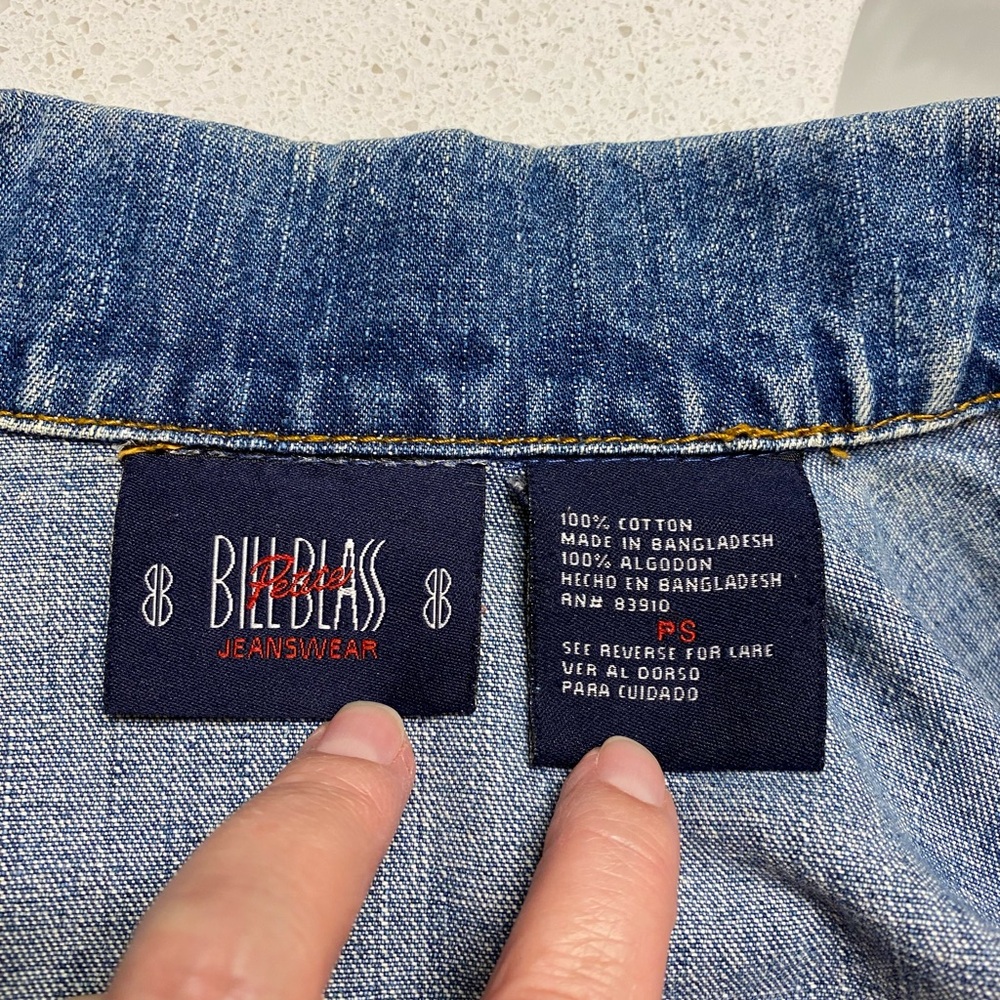 EUC Bill Blass Jeanswear ladies’ jean jacket with pockets, size Petite Small - Picture 7 of 7